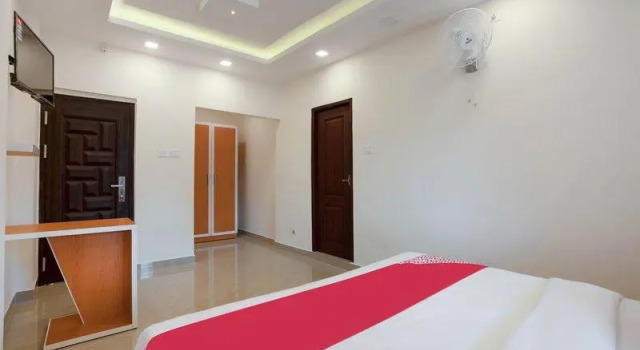 Hotel Fathima Palace, Забронировать Отель Недорогие отели штата Кералы, недорого