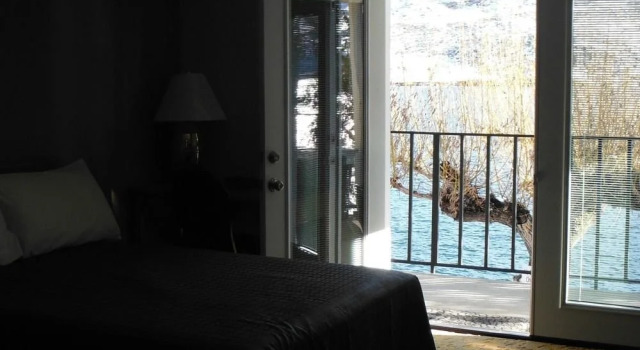 Lake Pateros Motor Inn, Buchen Sie Hotel Pateros USA