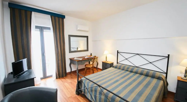 Номер Superior Hotel Enterprise
