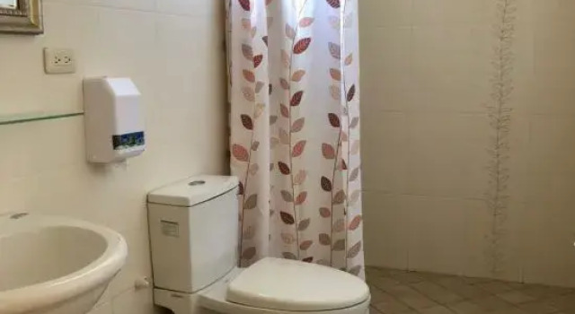 Кровать в общем номере Moumoon B&B