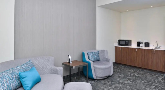Люкс Courtyard Charlotte Steele Creek