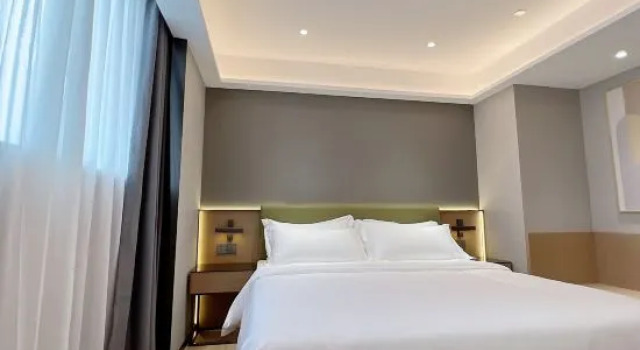 Люкс Superior Jinjiang Inn (Yancheng Dongtai high-speed railway station Fangong North Road Branch)