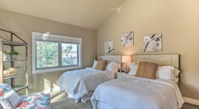 Коттедж Stunning Bend Retreat < 20 Mi to Mt Bachelor!