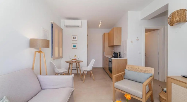 Lefkada Blue Luxury Apartments, Perigiali A6 top floor