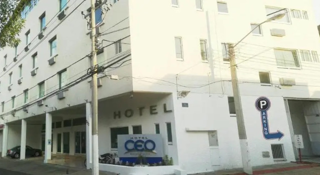 Camera Standard Hotel CEO