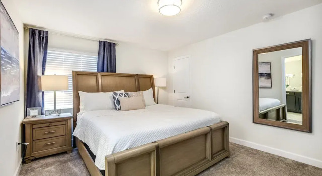 5 Bedroom 4 Bathroom Storey Lake