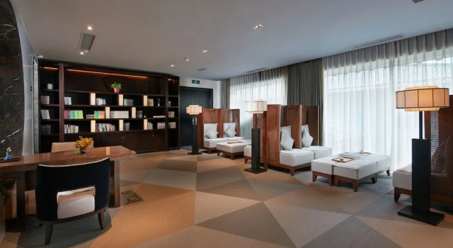 Slender West Lake Hot Spring Resort, Book Resort Hotels in Jiangsu with Breakfast, Breakfasts