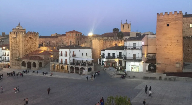 KubiK APARTAMENTOS K1, Prenota Appartamento Cáceres 