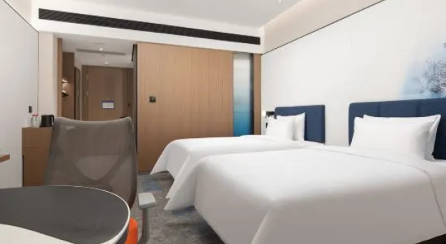 Superior cameră Hampton by Hilton Langfang