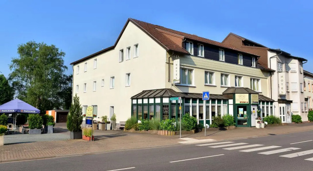 Hotel Maurer, Забронировать Отель Саарвеллинген 
