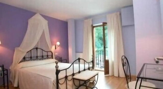 Двухместный номер Standard Hotel Cosgaya