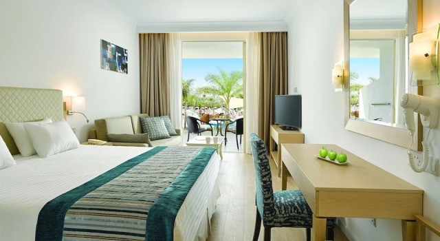 Номер Superior с балконом Olympic Lagoon Resort Ayia Napa