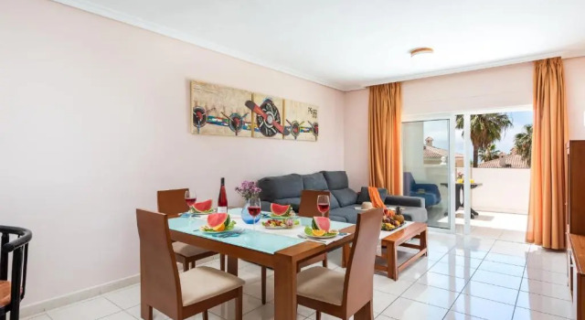 Апартаменты 10E Country Club Accommodation POOL!