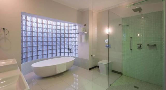Двухместный люкс c 1 комнатой с балконом и с видом на гавань Protea Hotel by Marriott Mossel Bay