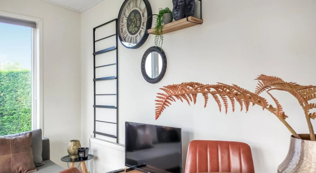 3 Bedroom Awesome Home In Heinkenszand, Book Hotel Goes 