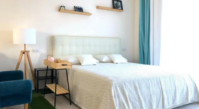 Apartment Belvedere B2, Book Apartment Hotels in Como with a Pool, Swimming Pool