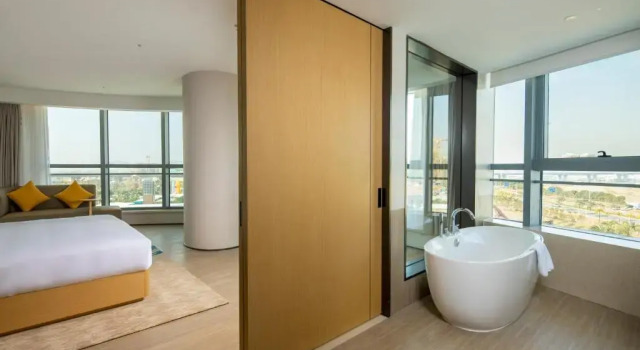 Двухместный люкс Deluxe Hilton Garden Inn Zhuhai Hengqin Sumlodol Park