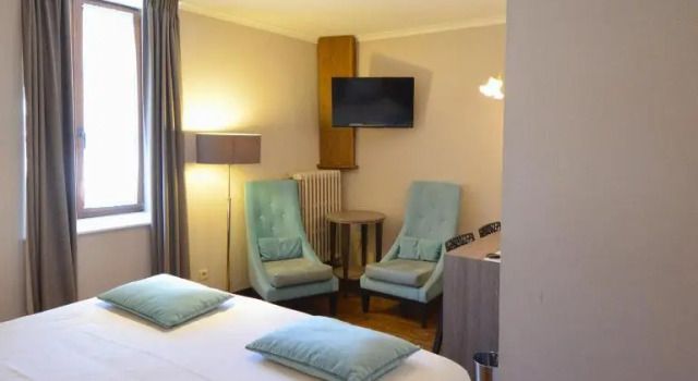 Двухместный номер Standard с видом на реку Hotel de la Poste - Relais de Napoleon III