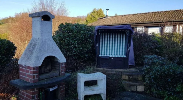 frisch renoviertes Ferienhaus in Meschede-Hennesee, Забронировать Дом для отпуска Коттеджи Зауэрланд, Коттедж