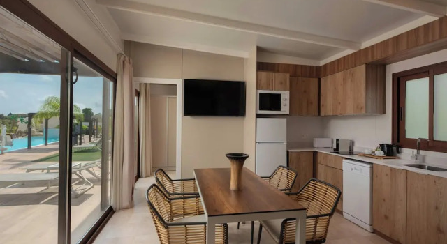 Вилла Comfort с 3 комнатами с балконом и с видом на море Four Points by Sheraton Costa Blanca Villas