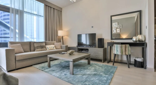 Driven Holiday Homes - Indigo Tower, Забронировать Апартаменты/квартира Апартаменты Эмирата Дубая, рядом с Dubai Marina Yacht Club, Апартаменты/квартира
