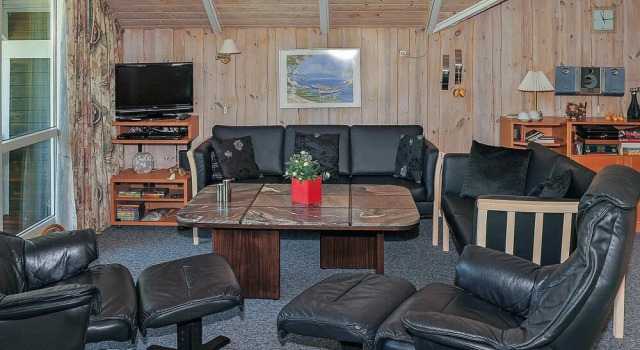 Spacious Holiday Home in Oksbol With Terrace, Rezerwuj Dom wakacyjny Oksbol Syddanmark