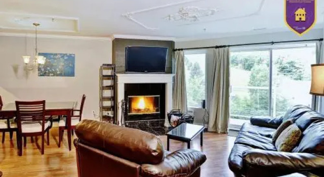 Chalet 620 Chemin du Hibou 320, Book Chalet Hoteller i Stoneham med parkering, nær Stoneham Golf Club, Parkering