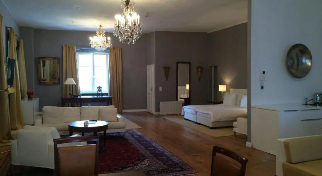 Апартаменты Hotel Goldenes Kreuz