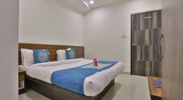 OYO 9591 Hotel Neel Kamal, Rezerwuj Hotel Hotele w Gujarat ze śniadaniem, Śniadanie