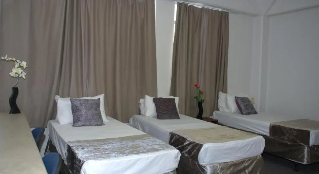 Трёхместный номер Standard Hamilton City Inn
