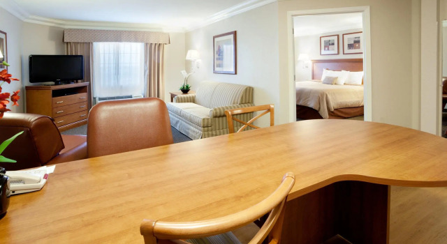 Двухместный люкс c 1 комнатой Candlewood Suites San Antonio Downtown by IHG