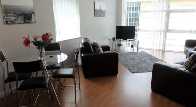 Stunning 2-bed Apartment Located in Gateshead