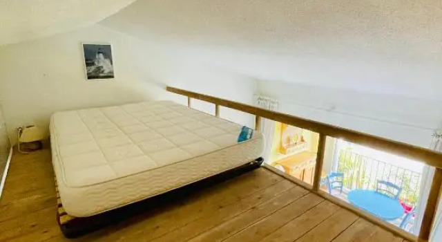 Апартаменты Bel appartement avec mezzanine, vue mer et piscine
