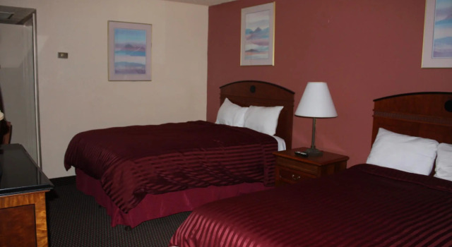 Четырёхместный номер Standard American Inn - Grover beach - Pismo Beach