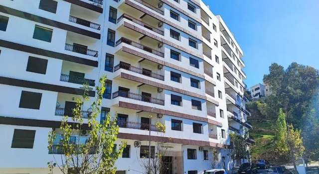 Les Belles Residences E