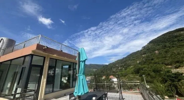 Yixuan Homestay, Забронировать Отель Отели Ляньюньган с парковкой, Парковка