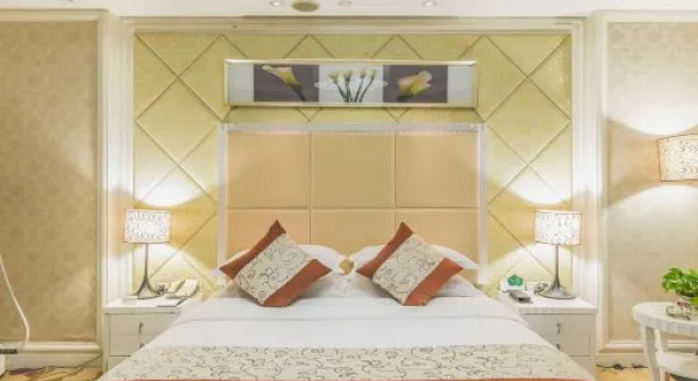 Люкс Executive Luanzhou International Hotel