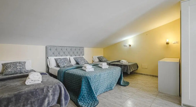 RED Large family apartment, three floors, 10 guests, Prenota Appartamento Hotel a Tenerife con piscina, Piscina