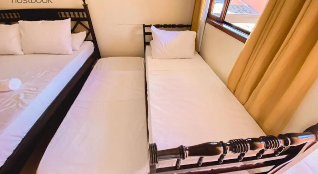 Вилла Deluxe Casa a 400 m da praia do centro - WIFI 200MB - Garagem - TV 500 canais - 2 Quartos - Cozinha equipada - Churrasqueira