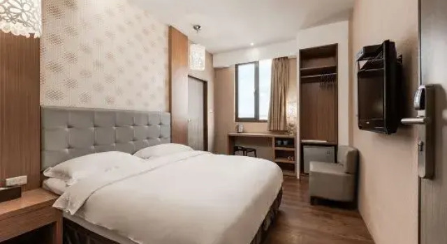 Люкс The Riverside Hotel Hengchun