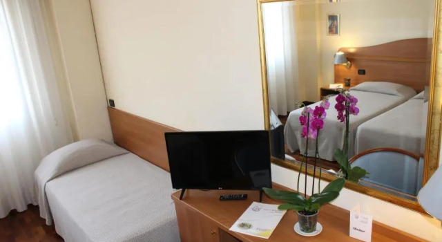 Трёхместный номер Economy Hotel Il Duca dEste