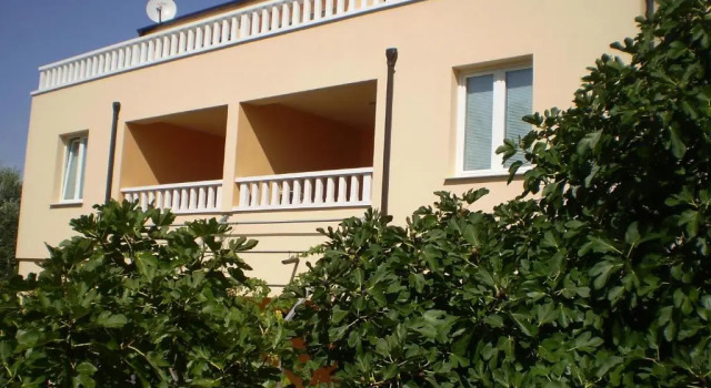 Апартаменты Apartments Tare, Electric Car Refill