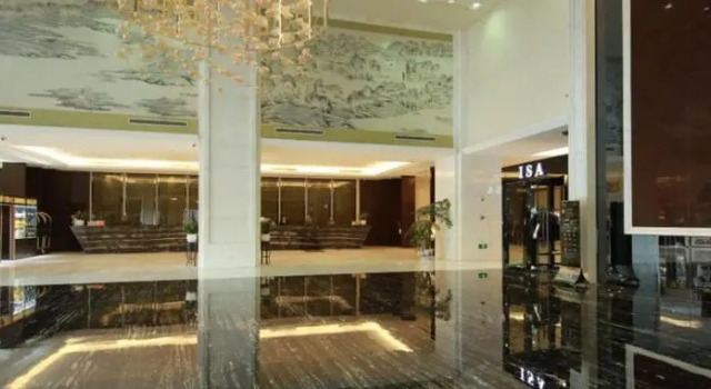 Huaian Jinling Hotel, Book Hotel Hotels in Huai'an with Parking, Parking