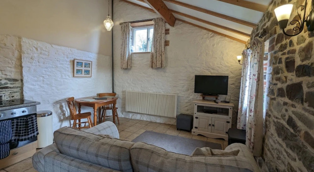 Elegant and Secluded 1-bed Cottage Near Bideford