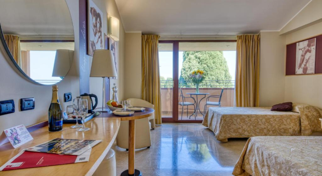 Трёхместный номер Palazzo Santa Caterina Hotel Ariston and Palazzo Santa Caterina