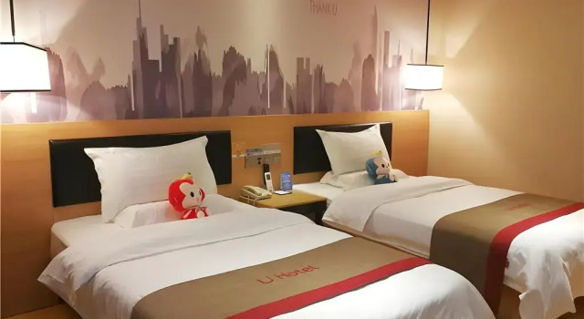 Thank Inn Plus Hotel Qingdao Huangdao District Weike Yunhai City