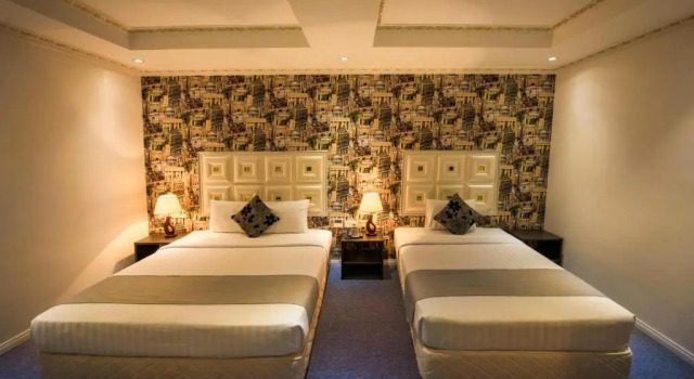 Семейный номер Deluxe Golden Crown Hotel