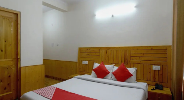 OYO 18555 Yogesh Cottage Manali