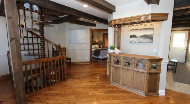 Kawartha Lakes, Fenelon Falls, Varaa Hotelli Kawartha Lakes Ontario