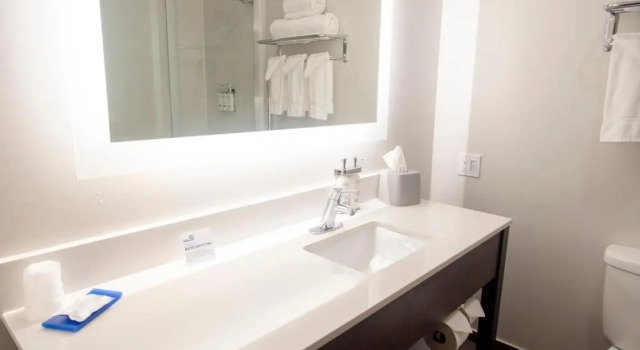 Двухместный номер Deluxe Holiday Inn Express Marshfield - Springfield Area by IHG